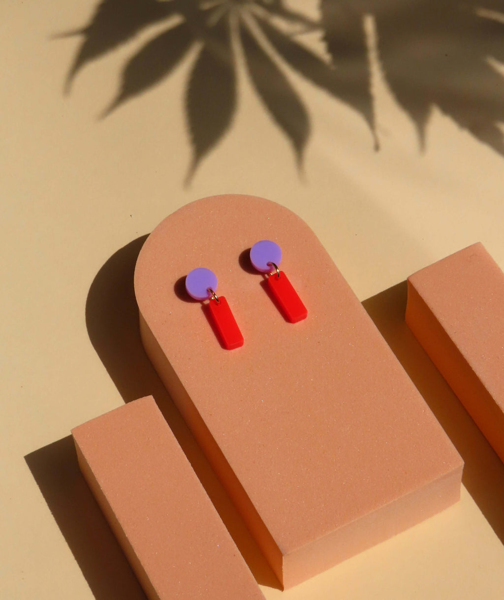 Mini Sticks Statement Ohrringe in Flieder & Feuerrot