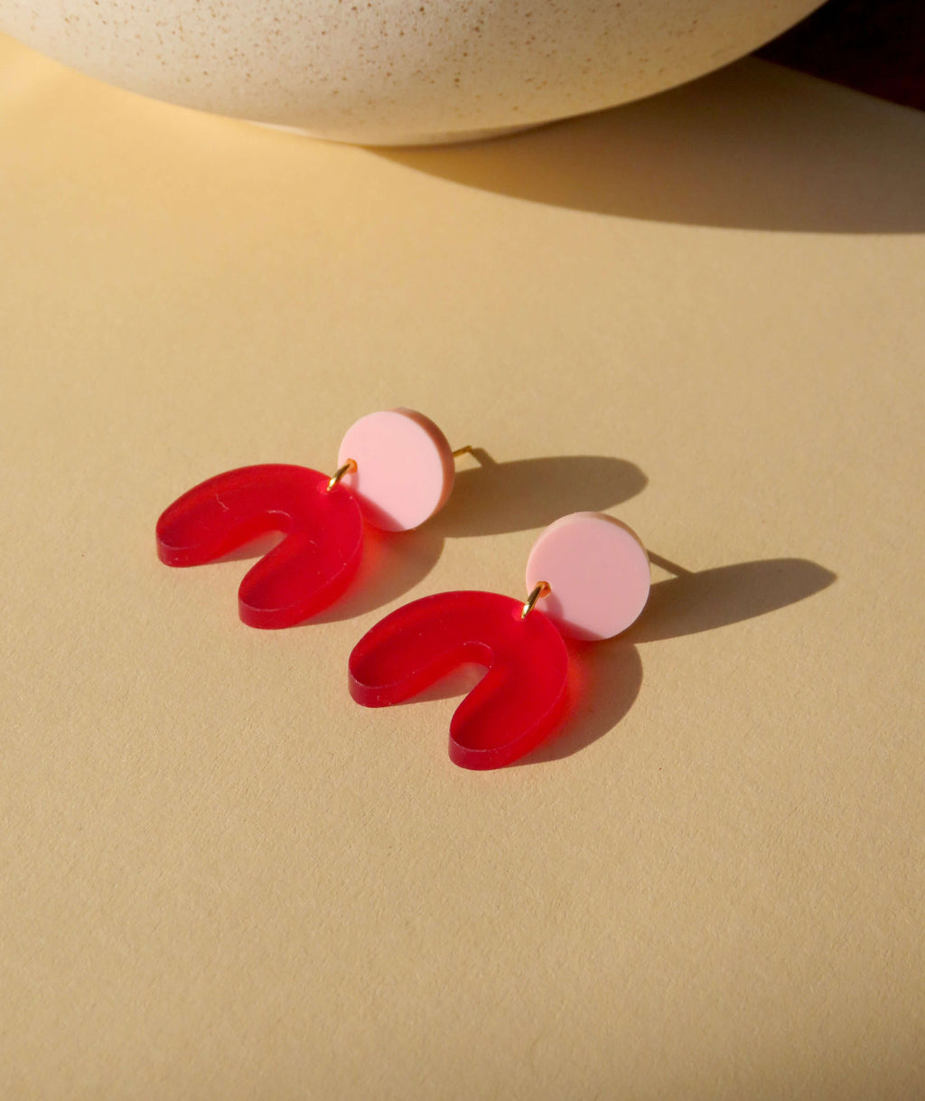 Arch Bogen Ohrringe in Rosa & Rot