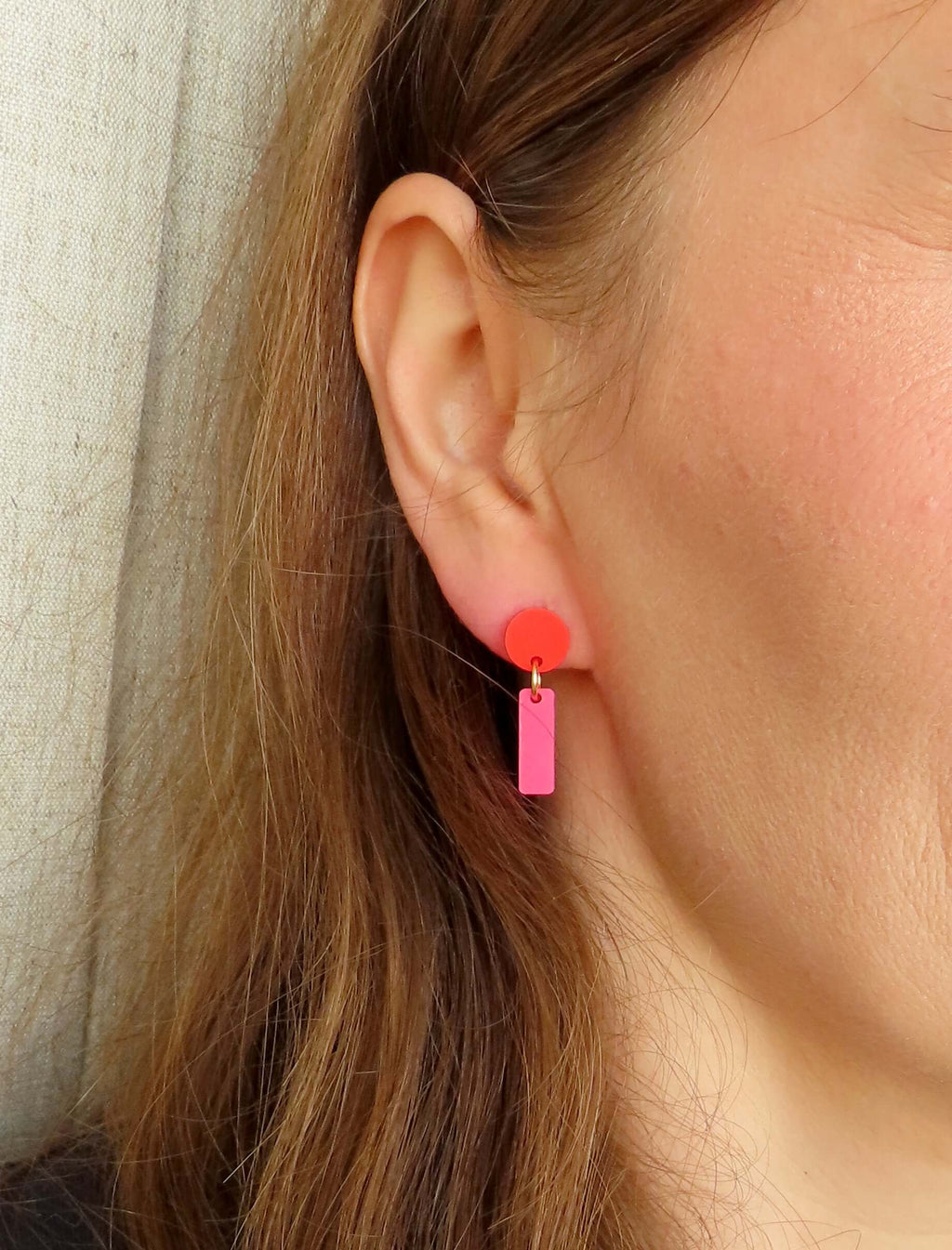 Mini Sticks Statement Ohrringe in Feuerrot & Pink